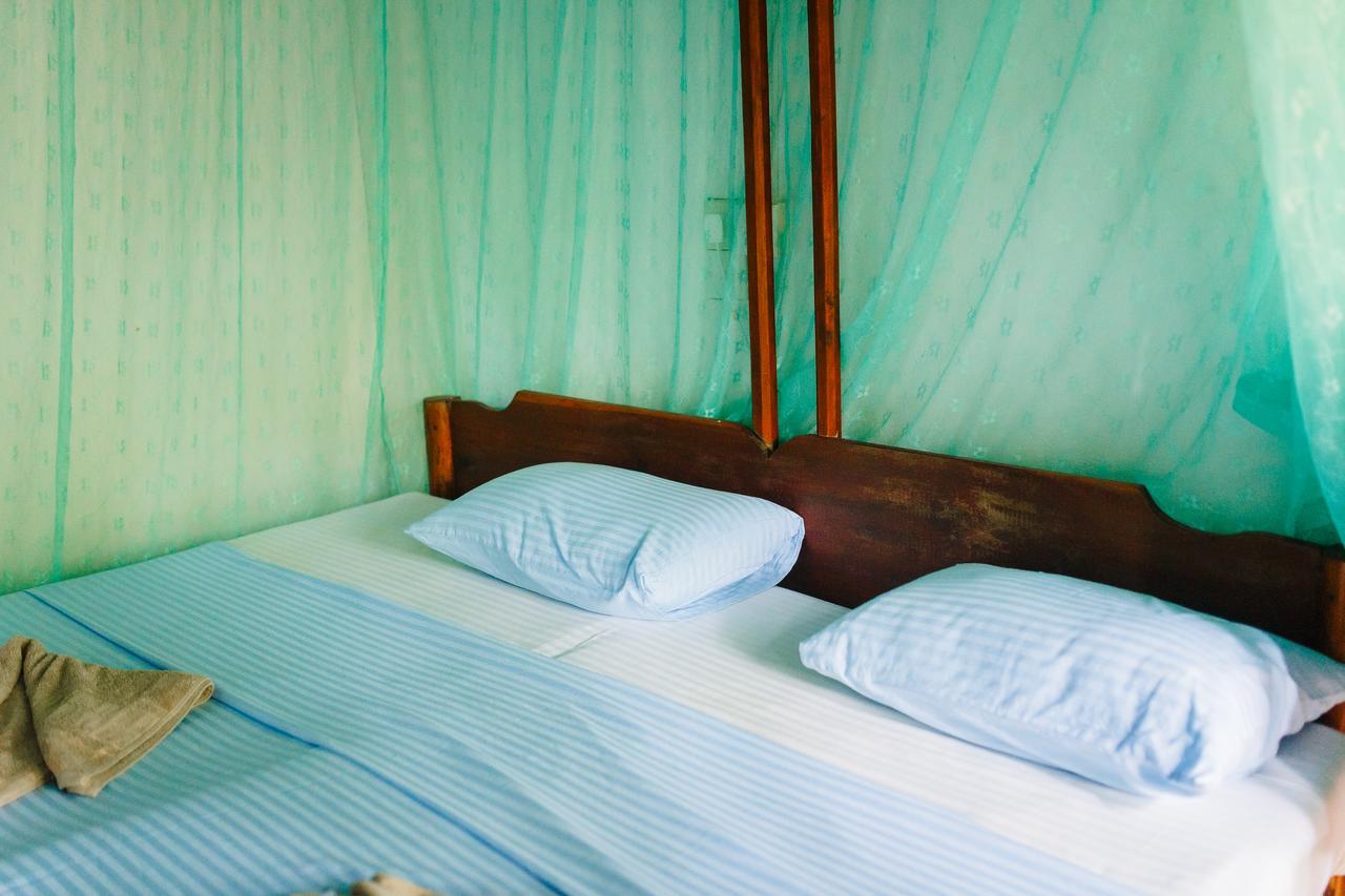 Sunny Family Hotel Unawatuna Room photo